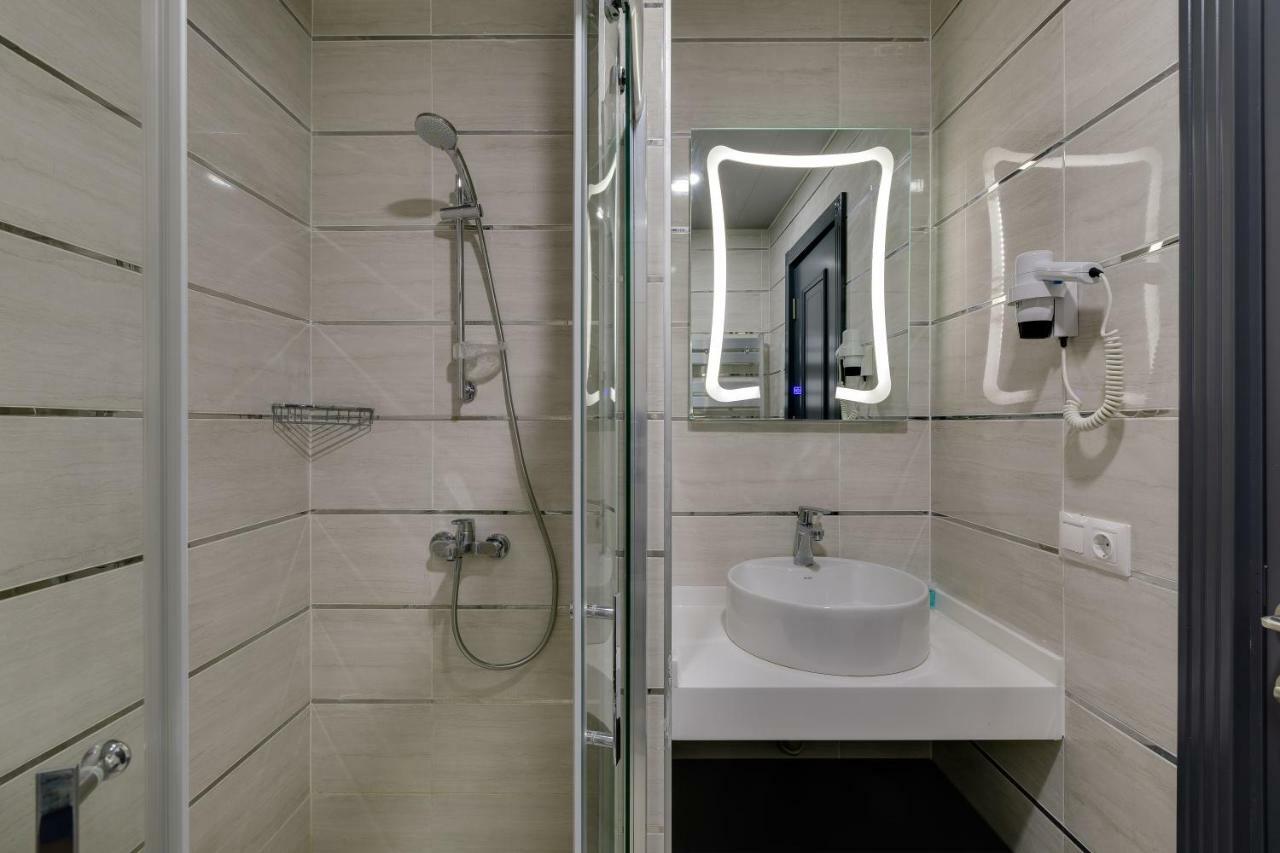 City Hotel Batumi Bagian luar foto