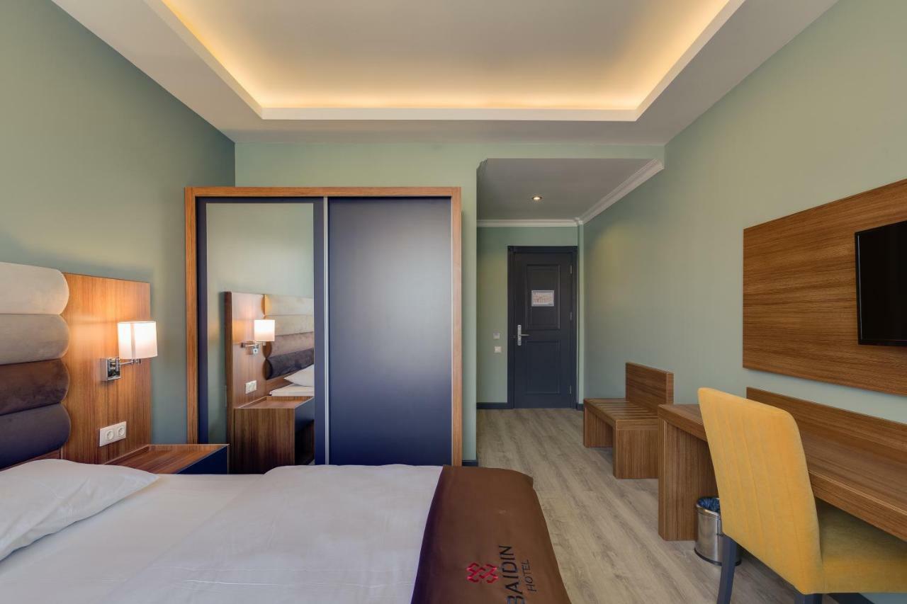 City Hotel Batumi Bagian luar foto